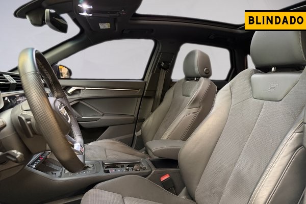 AUDI Q3 2.0 40 TFSI GASOLINA PERFORMANCE BLACK QUATTRO TIPTRONIC 2024/2024